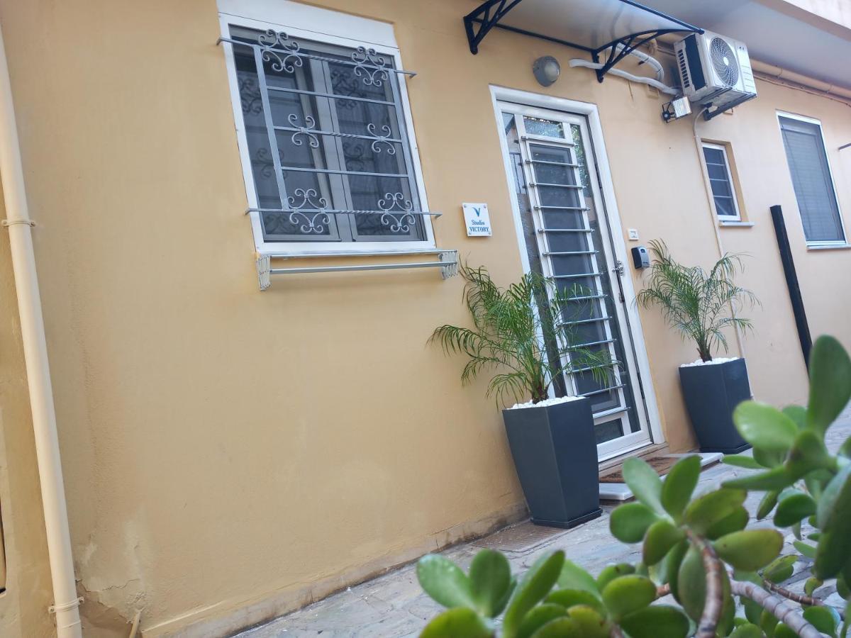 Studio Victory Chania Chrissi Akti Chania Exterior foto