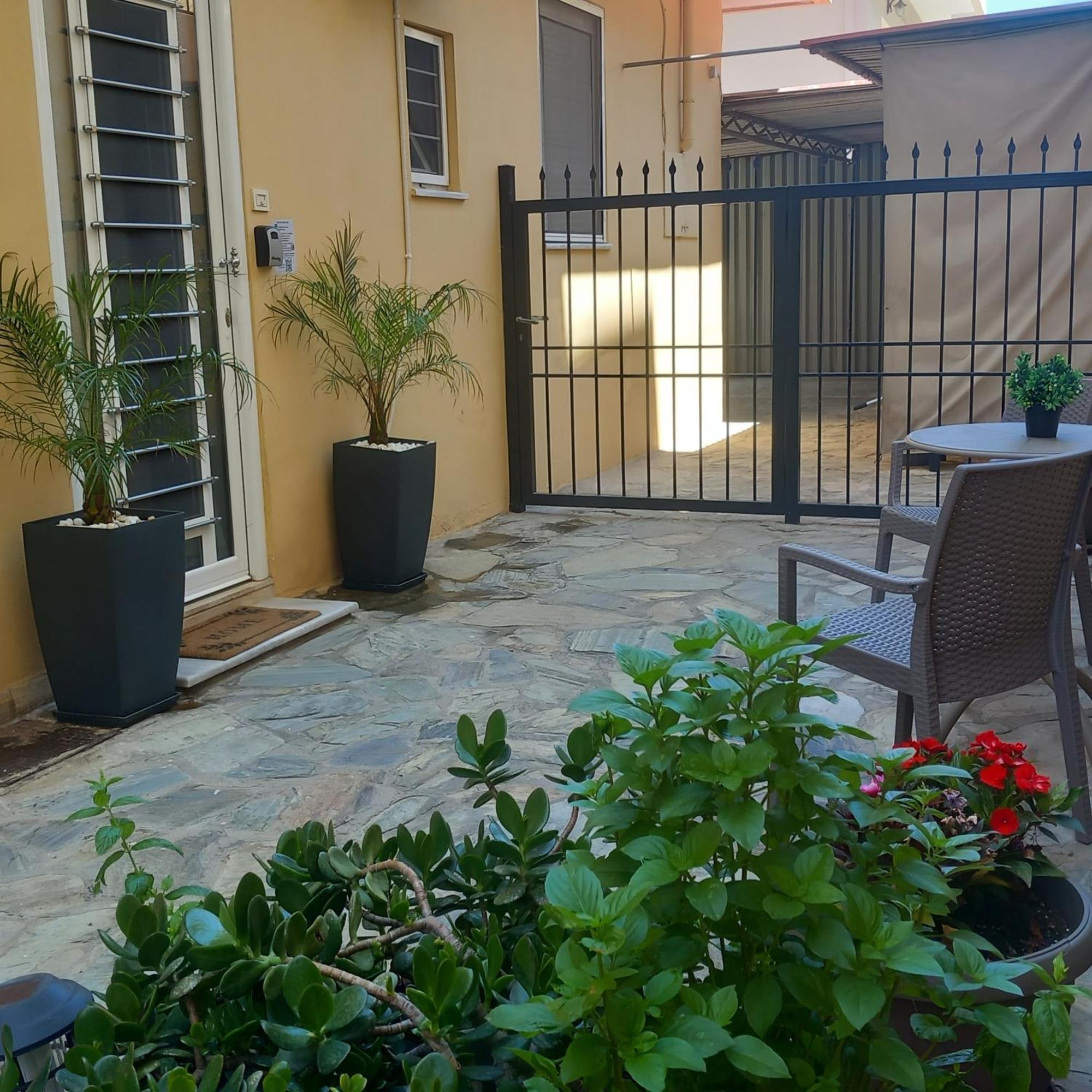 Studio Victory Chania Chrissi Akti Chania Exterior foto